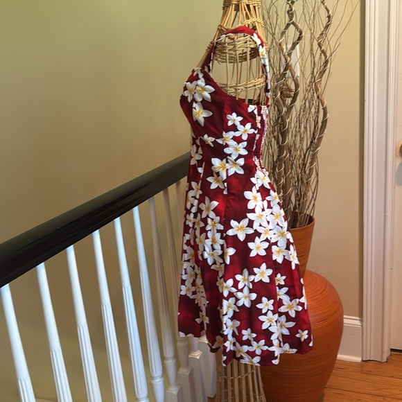 Aloha Moi Hawaii vintage red dress with white flowers. Made in Hawaii USA - Picture 3 of 12